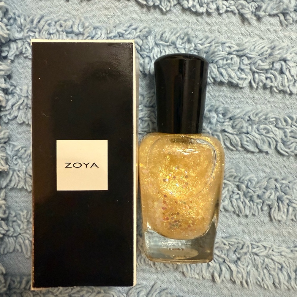 Zoya Cindy Gold